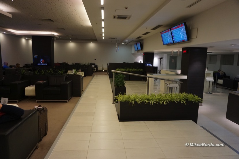 Review Priority Club Lounge Belgrade Airport-3