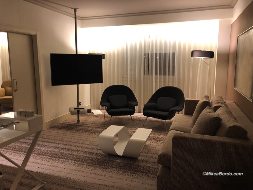 Marriot Madrid Auditorium Executive Lounge Marriott Suite Upgrade MikeaBordo-3